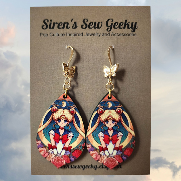 Sailor Moon Floral Fan Art Earrings - Picture 1 of 2